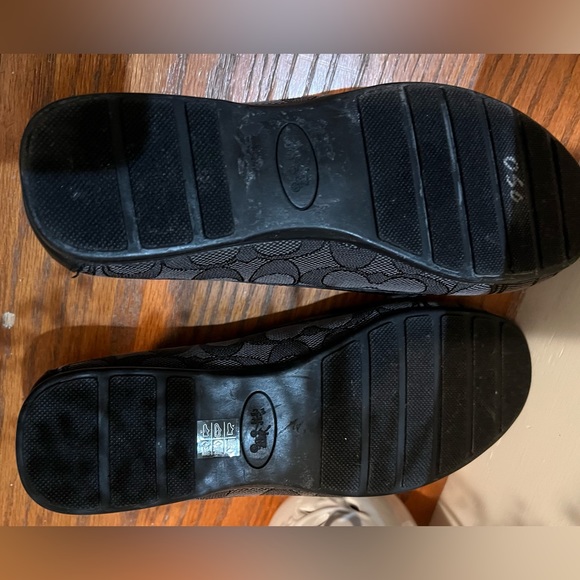 Coach loafers in black/ size 6 - Picture 6 of 6